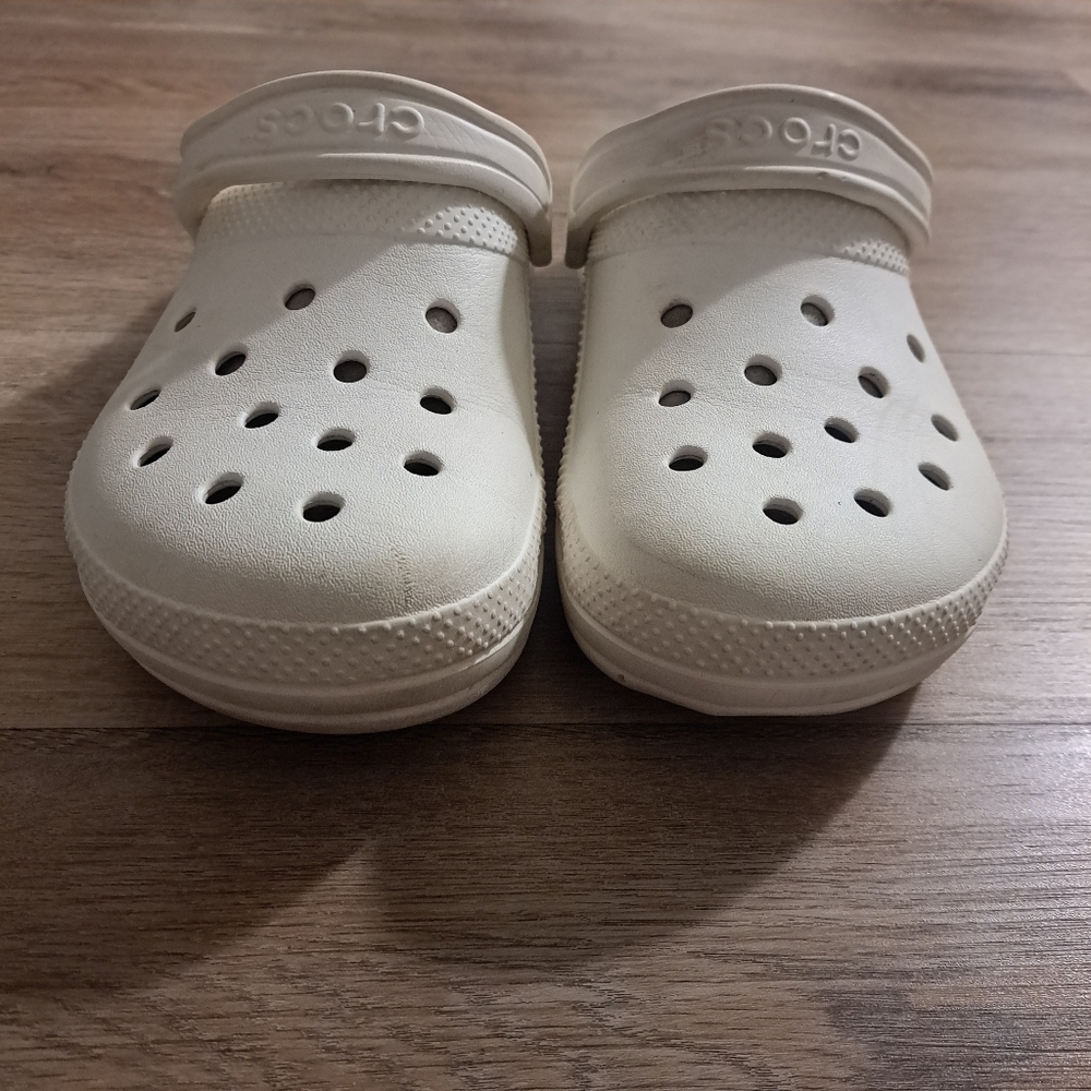 Crocs Dual Comfort Solid White With Gray Fleece L… - image 6